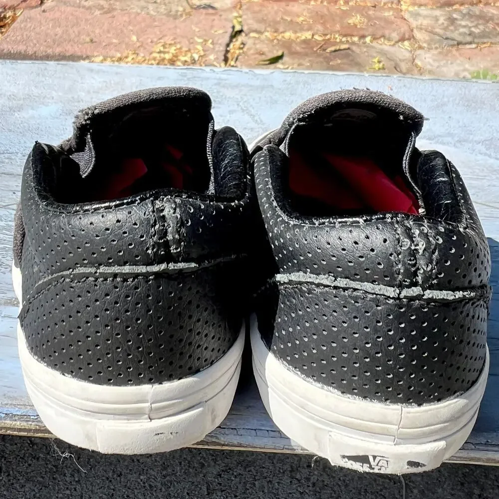 VANS step out